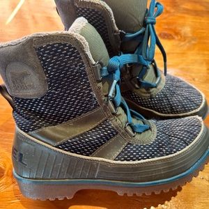 Sorel boots. Size 8
